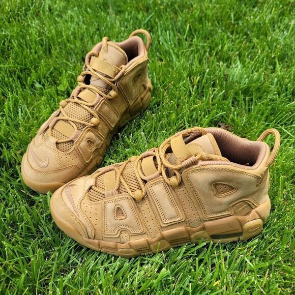 Nike Air Jordan More Uptempo - Men's shoes - Size 7 - Picture 2 of 11